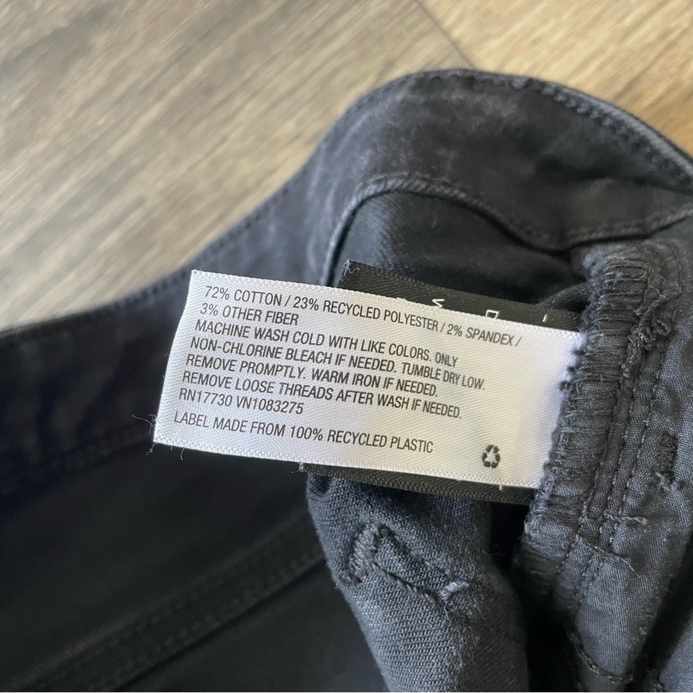 Universal Thread Jeans - Picture 7 of 7